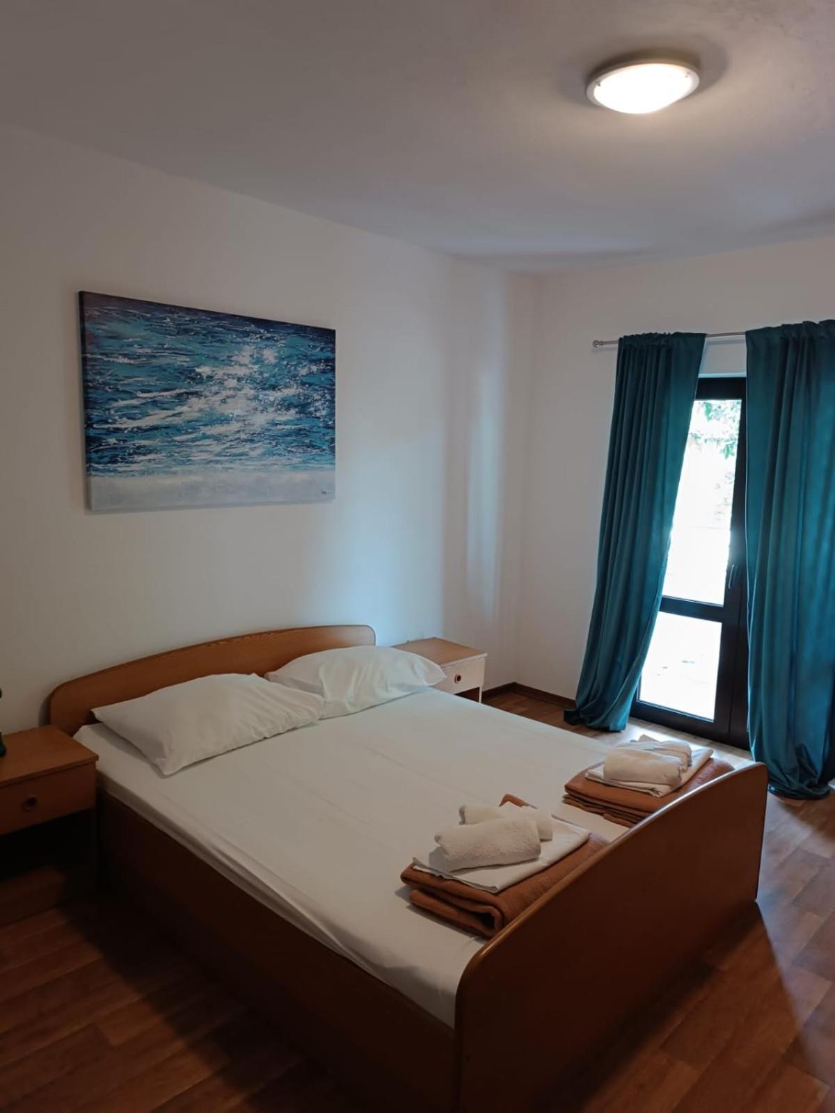 Legin Apartment Zivogosce Exterior photo