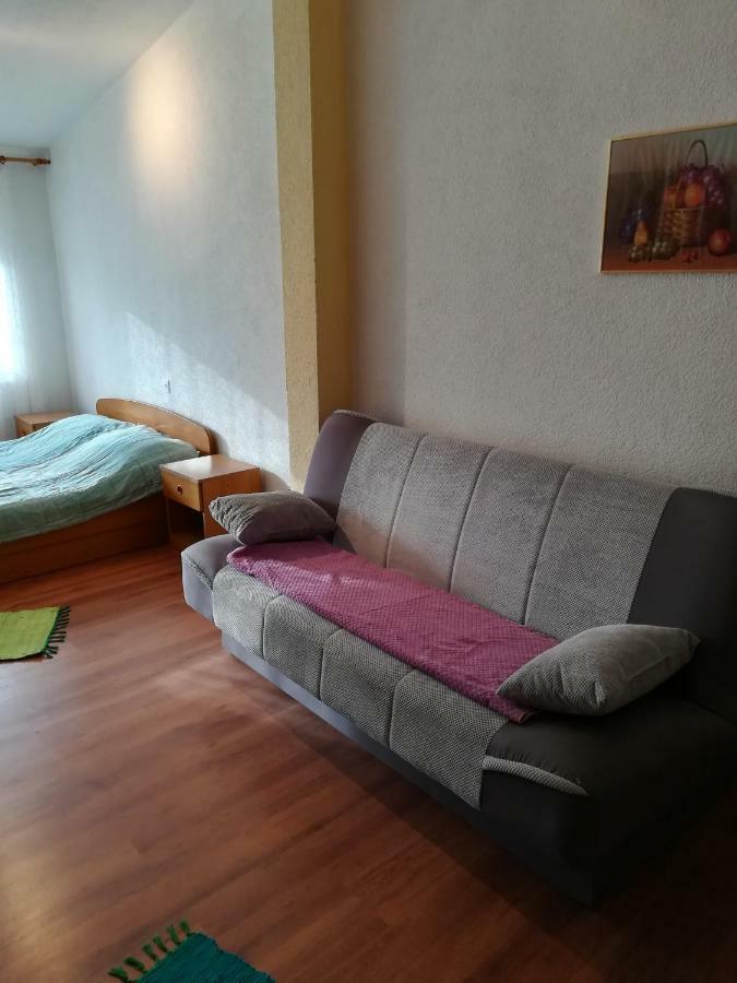 Legin Apartment Zivogosce Exterior photo