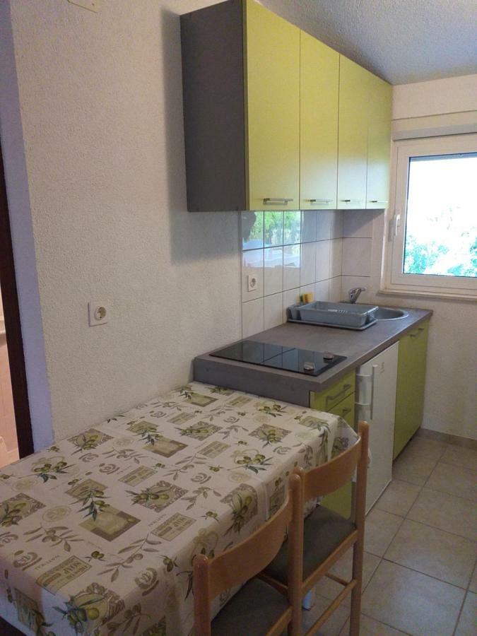 Legin Apartment Zivogosce Exterior photo